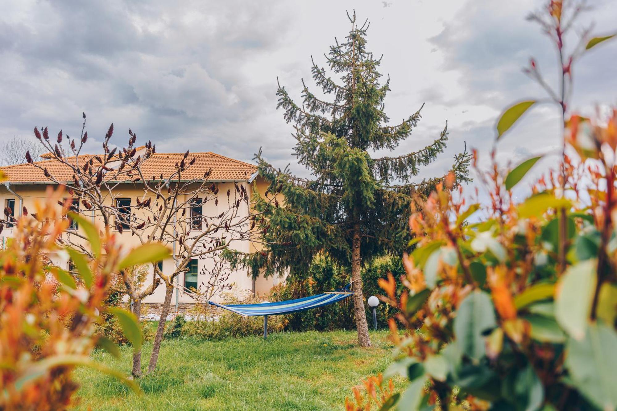 Vila Gardenia Gumoshtnik Exterior photo